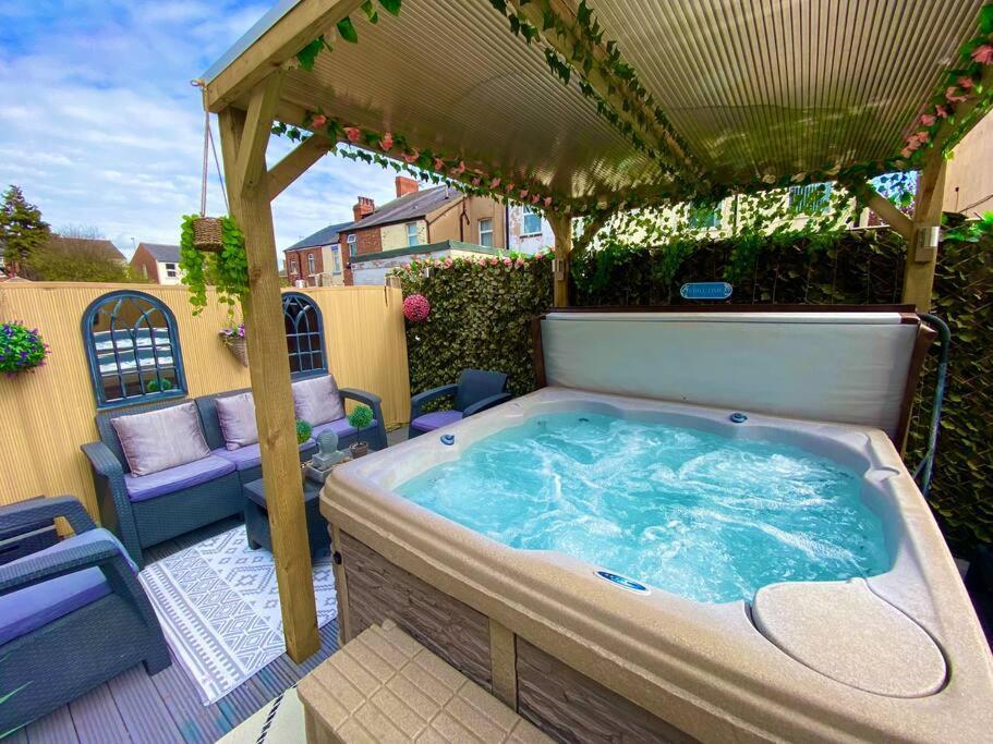 Hébergement de vacances New…the Hottub House Pleasure *