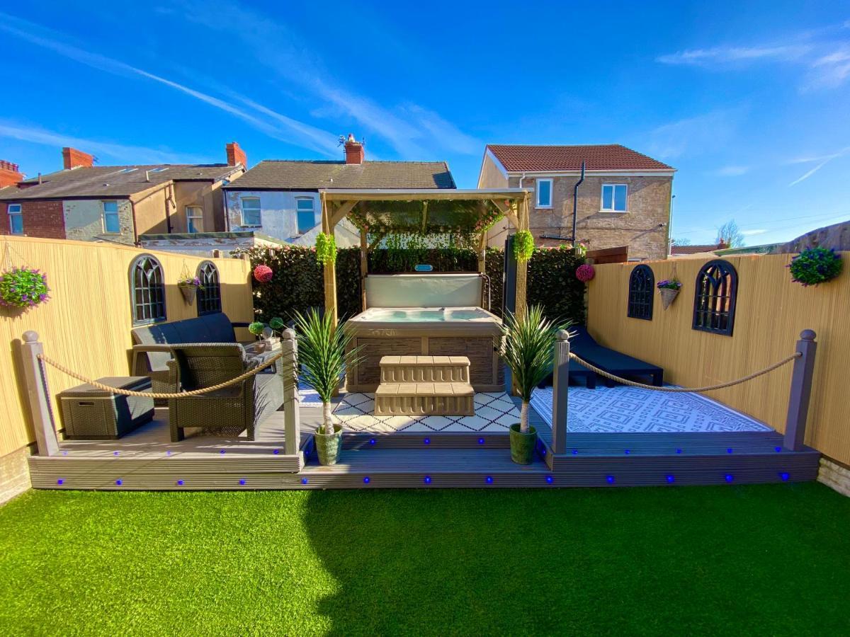Hébergement de vacances New…the Hottub House Pleasure *