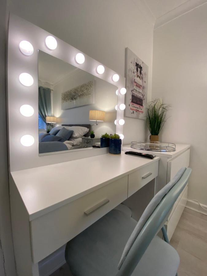 New…the Hottub House Pleasure Hébergement de vacances